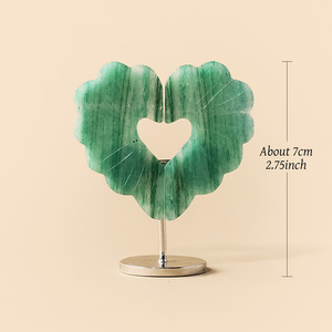 Vente en gros de pierres précieuses naturelles : Cœur en fluorite colorée sculpté en forme d'aile, cristal gravé en forme d'aile d'ange, décoration Feng Shui pour la maison - Product Image 3