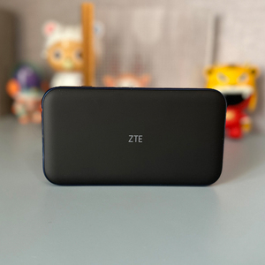 ZTE Bộ Định Tuyến WiFi Di Động 5G MU5002 WIFI Ngoài Trời 6 1800Mbps Type-C LTE CAT22 Bộ Định Tuyến Di Động 5G Có Khe Cắm Thẻ Sim - Product Image 4