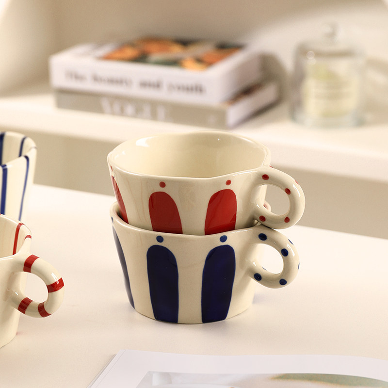 Taza a rayas gruesas de 480 ml - rojo y azul