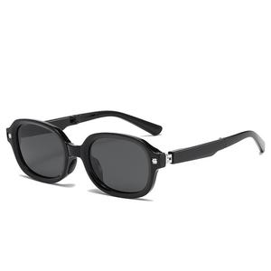 Gafas de Sol Plegables con Almohadillas Nasales Acolchadas, Protección Solar, Gafas de Sol de Moda para Conducir, Gafas de Sol con Protección UV - Product Image 1