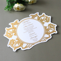 Cartes de menu de mariage en carton blanc feuille d'or de forme unique personnalisées avec texte d'estampage en or pour décoration de table