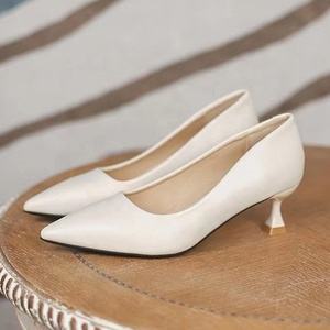 Y nero <span class=keywords><strong>Beige</strong></span> 3-5cm tacchi bassi a spillo per <span class=keywords><strong>donna</strong></span> pump <span class=keywords><strong>scarpe</strong></span> a punta per ufficio - Product Image 1