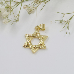 ฟอลโลนเครื่องประดับแฟชั่นจี้ดาวหกเหลี่ยมชุบด้วยทองเหลือง14K - Product Image 1