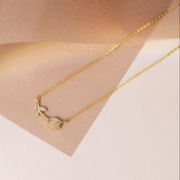 Collier en opale avec pendentif cœur plaqué or, design tendance 2023, vente en gros, bijoux de luxe pour femmes