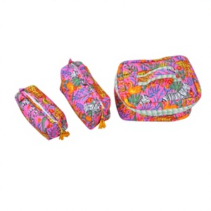 Juego de 3 Bolsas de Cosméticos con Estampado, Cierre de Cremallera, Organizador de Viaje Multifuncional, Estilo de Dibujos Animados Rosa, Material Textil - Product Image 1