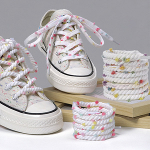 WEGOODZF Lacets plats en polyester imprimés, personnalisés, colorés, en peluche douce, pour baskets décontractées et chaussures en cuir, paire unisexe - Product Image 1