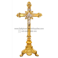 Crucifix debout en laiton, CF1008