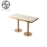 Table de salle à manger au design célèbre pour restaurant italien, ensemble de mobilier de café en métal doré, chaise en tissu velours, mobilier d'hôtel et de café