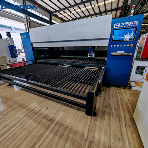 Equipo de Corte Láser de Doble Fibra de Tipo Cerrado, Cortadora Láser de Metal Automática, Ahorro de Energía, Alta Eficiencia - Product Image 1