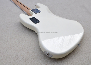 Guitare basse électrique Flyoung Milk WHite 5 cordes, manche en érable, accastillage chromé - Product Image 6