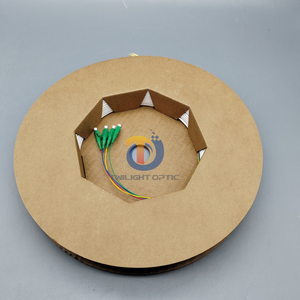 Boîtier de terminaison <span class=keywords><strong>optique</strong></span> (STOA) pour <span class=keywords><strong>abonné</strong></span>, accès <span class=keywords><strong>optique</strong></span> FTTH 4x LC/APC avec câble d'installation de 30m 2.65mm - Product Image 3