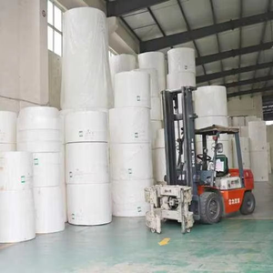 Rouleau de papier essuie-tout en gros d'usine, rouleau parent 2 plis, papier de soie sur mesure, matière première pour papier toilette, rouleau jumbo en pâte recyclée - Product Image 2