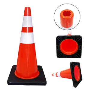 Cono de Tráfico de PVC de 700 mm, Cuerpo Rojo, Base Negra, Cono de Seguridad Reflectante para Advertencia Vial, Base de Plástico de 360x360 mm - Product Image 4