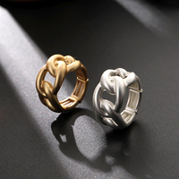 Bague de couronne de créateur pour femme avec grande pierre blanche en ligne gravée Knuckle Mesh O Rings Bijoux en alliage à la mode au prix
