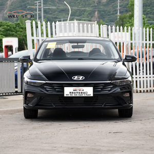 Venta al por Mayor de Hyundai Elantra Sedán a Gasolina, Distancia entre Ejes de 2720 mm, Faros LED, Volante Multifuncional, Auto de Exportación - Product Image 1