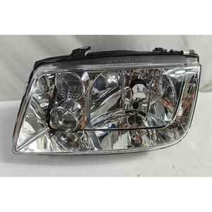 Faro Halógeno Usado P1774 para Volkswagen Jetta 1999-2007 12V Lente Amarilla Repuesto de Sistema de Iluminación Automotriz - Product Image 1