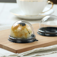 Boîte de plateau en plastique PET dôme rond jetable personnalisé pour sushi jus nouilles hamburgers stock emballage en plastique PET transparent