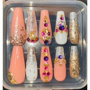 Cercueil long et élégant avec cristaux et taille de main personnalisable - Product Image 1