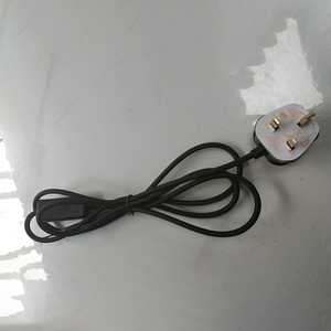 UK Plug 220V AC Controlador <span class=keywords><strong>de</strong></span> encendido/apagado Lámpara <span class=keywords><strong>de</strong></span> <span class=keywords><strong>mesa</strong></span> <span class=keywords><strong>Cable</strong></span> <span class=keywords><strong>de</strong></span> alimentación <span class=keywords><strong>Cable</strong></span> <span class=keywords><strong>de</strong></span> extensión <span class=keywords><strong>de</strong></span> PVC <span class=keywords><strong>con</strong></span> <span class=keywords><strong>interruptor</strong></span> 303 <span class=keywords><strong>para</strong></span> electrodomésticos - Product Image 3