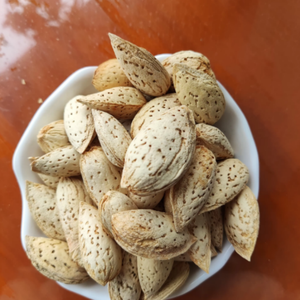 <span class=keywords><strong>Amandes</strong></span> entières brutes avec coque, non décortiquées, récolte fraîche, fournisseur de noix de qualité supérieure - Product Image 2