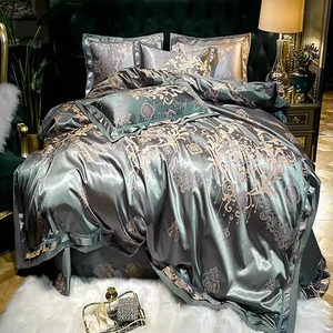 Edredón de satén plegado de 4 piezas de estilo clásico de corte personalizado juegos de cama de lujo para el hogar del hotel - Product Image 5