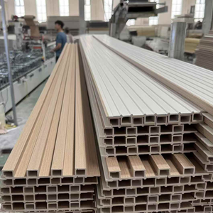 Panneau mural WPC intérieur à forte demande, style cannelé, ignifuge, 160 mm, revêtement mural pour hôtel, bureau, décoration intérieure - Product Image 5