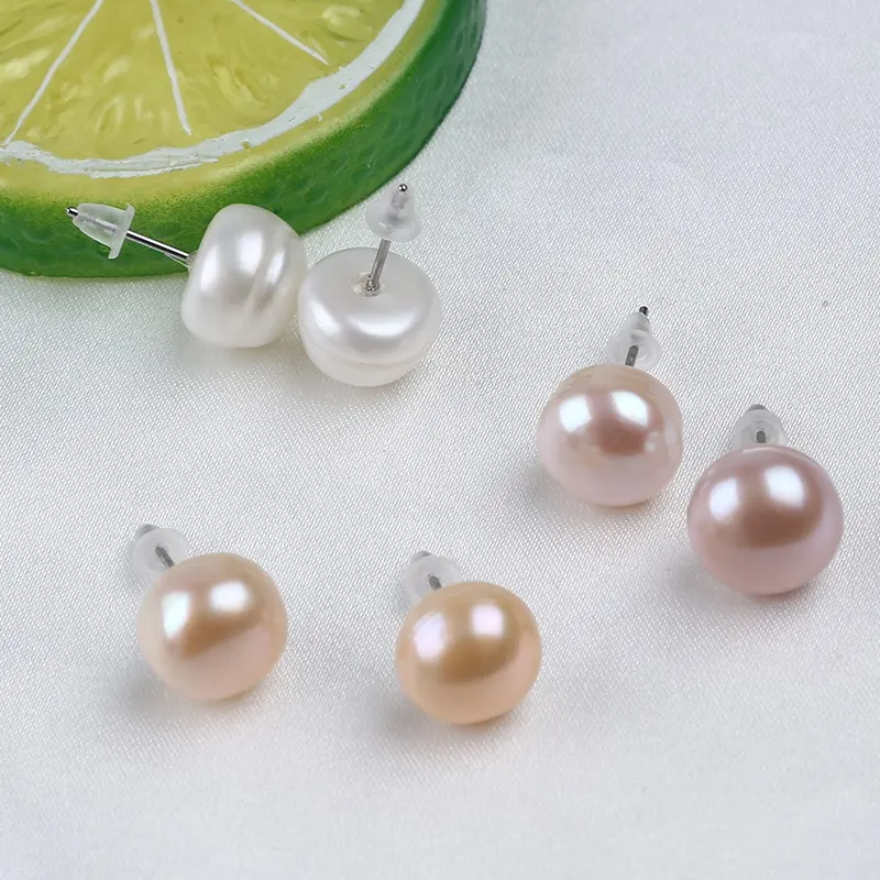 Gioielli all'ingrosso di orecchini di perle a forma di bottone piatto naturale d'acqua dolce all'ingrosso