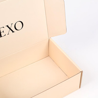 Recycelbare Versandbox aus Recyclingmaterialien mit Eigenem Logo Prägung Matt-Laminierung UV-Beschichtung Faltbare Pappe Versand- und Geschenkverpackung