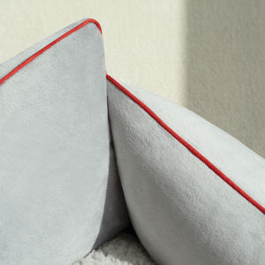 Sofá cama de felpa de lujo para perros con almohada de corazón, cojín lavable suave y acogedor para perros y gatos pequeños y medianos - Product Image 5