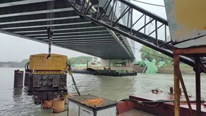 ANTENG AT200HF Kranmontierter Vibrationshammer mit Motor & Pumpe, Hohe Effizienz 2400 U/min - Product Image 6