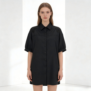 Camicia Oversize <span class=keywords><strong>Nera</strong></span> di Lusso Casual da Donna con Ricamo in <span class=keywords><strong>Tulle</strong></span> a Farfalla sul Retro e Maniche a Sbuffo - Product Image 1