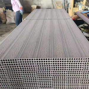 Tarima de <span class=keywords><strong>Madera</strong></span> Compuesta Resistente al Agua, <span class=keywords><strong>Precio</strong></span> de Fábrica OEM, WPC Coextruido, Fácil Instalación, Revestimiento para Exteriores - Product Image 1