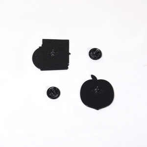 Oferta Especial: Pin de Solapa de Metal Esmaltado con Forma de Corazón de la <span class=keywords><strong>Película</strong></span> Call Me by Your Name, Broche de Moda Midnights para Mochilas y Ropa - Product Image 5