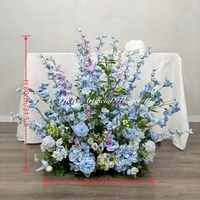 Décoration florale artificielle DKB pour allée de mariage, arrangement de fleurs artificielles de delphinium bleues et violettes faites à la main de 60 cm