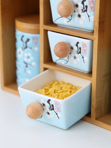Ingrosso su misura 8 pz bottiglia di condimento alla rinfusa organizzatore di erbe in <span class=keywords><strong>ceramica</strong></span> bianca Set di barattoli di <span class=keywords><strong>spezie</strong></span> con coperchio e scaffale - Product Image 6