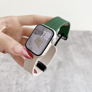 Correas de Reloj de Silicona con Hebilla Magnética Plegable, Aplicables a 38/40/41/42/44/45/46/49MM, para Hombres y Mujeres - Product Image 2