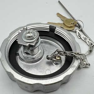 Bouchon de réservoir de carburant pour camion S 23949 en métal verrouillable pour VN et VNL, utilisation diesel uniquement - Product Image 2