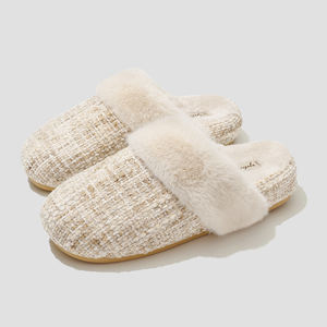 Chaussons TPR pour femmes, tendance et chauds, à semelle épaisse, collection Hiver 2025 – Qualité supérieure - Product Image 4