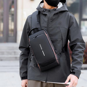 Sac de poitrine pour hommes, sac à bandoulière antivol avec USB, multifonctionnel, résistant à l'usure, matériau de revêtement de couleur unie - Product Image 2