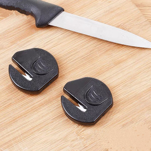 Afilador de cuchillos pequeño de cerámica portátil para cocina, herramienta de afilado manual de acero inoxidable de múltiples granos para uso doméstico - Product Image 4