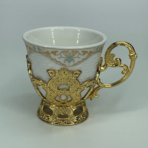 Bandeja de almacenamiento de joyas ordic light, bandeja de cerámica de lujo dorada <span class=keywords><strong>para</strong></span> ceremonia de <span class=keywords><strong>matrimonio</strong></span> y celebración, platillo <span class=keywords><strong>para</strong></span> taza de café y plato de latón - Product Image 5