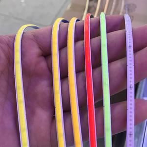 Bande lumineuse <span class=keywords><strong>LED</strong></span> COB super mince 3mm 4mm 5mm 12V <span class=keywords><strong>24V</strong></span> <span class=keywords><strong>ruban</strong></span> flexible de couleur pour décoration de chambre voiture FOB gradateur rétro-éclairage - Product Image 1