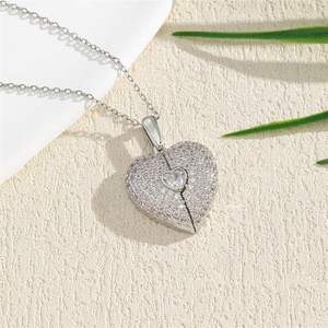 Costume <span class=keywords><strong>Femme</strong></span> Ailes <span class=keywords><strong>d</strong></span>'<span class=keywords><strong>Ange</strong></span> Ouvertes Spéciales avec Collier Charme Coeur Couleur Contraste Zircon Pendentifs Colliers Bijoux - Product Image 3