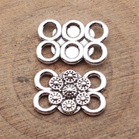 Connecteur en alliage à 4 boucles motif marguerite à pois 15x10mm pour bracelet à chaîne superposée