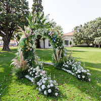 Nouvelle conception originale de l'usine arche de fleurs blanches violettes pour la décoration de porte de mariage