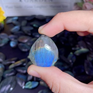 Pendentif en pierres précieuses naturelles en gros, <span class=keywords><strong>labradorite</strong></span> bleue et <span class=keywords><strong>jaune</strong></span>, tranches de cristal colorées à reflets, idéal pour la décoration et les cadeaux - Product Image 3