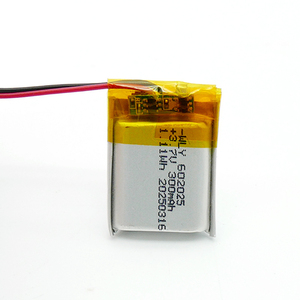 Nhà máy giá rẻ Giá có thể sạc lại pin 3.7V 602025 pin <span class=keywords><strong>lithium</strong></span> <span class=keywords><strong>ion</strong></span> 300mAh pin lipo Pouch cho các thiết bị nhỏ - Product Image 3