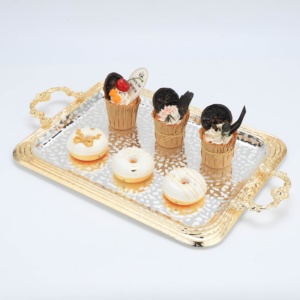 Plateau de service en métal de luxe plaqué or ensemble de plateaux à fruits et de vaisselle élégants - Product Image 5