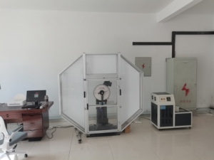 Tam Otomatik Düşük Sıcaklık Darbe Test Cihazı Charpy Darbe Dayanımı Test Cihazı Metal Darbe Test Cihazı - Product Image 2