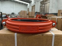 Collier de raccord flexible rainuré en fonte ductile peinte en rouge